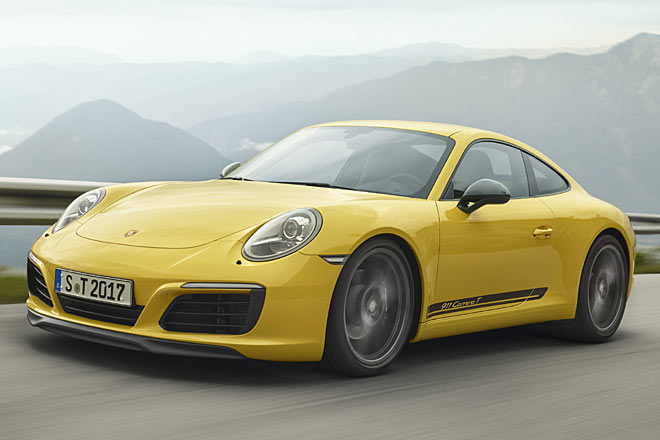 Kurz vor dem anstehenden Generationswechsel setzt Porsche noch einmal auf das Konzept der immer neuen 911-Varianten. Der Carrera GT ist etwas leichter und schneller als ein regulrer Carrera, bleibt aber bodenstndig