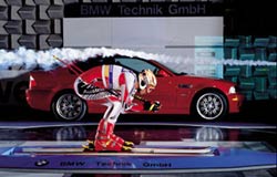 Letzter Feinschliff im BMW-Windkanal: SV-Skirennfahrer; Bild: BMW AG