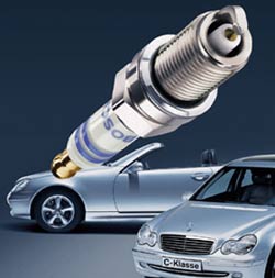 Mercedes: Erstausrstung mit Bosch-Platin-Zndkerzen; Bild: Bosch GmbH