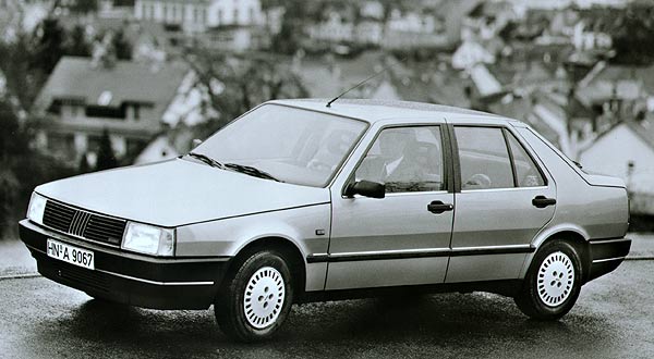 Rckblende: Der erste Croma kam 1985 auf den Markt und wurde nach einem Facelift bis 1994 gebaut. Seitdem war Fiat in dieser Klasse nicht mehr vertreten