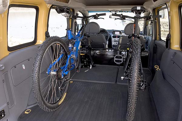 Der neue Innenraum-Fahrradtrger erlaubt den sicheren Transport von zwei Rdern