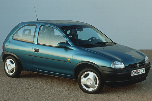 Schlechtes Foto, schlechte Farbe – doch der Corsa B war optisch absolut gelungen und fand groen Anklang bei den meist weiblichen Kufern. Produktionszeitraum war 1992 bis 2000