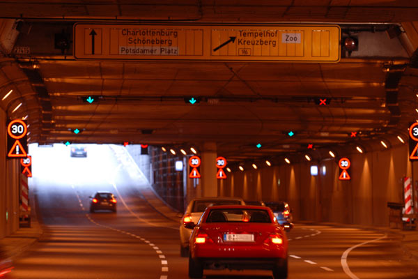 Bester deutscher Tunnel im Test ist der 2006 erffnete Tunnel Tiergarten Spreebogen in Berlin