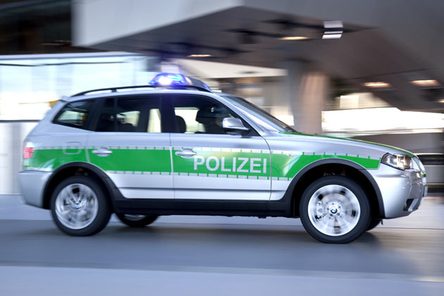BMW hat in Mnchen den Prototypen eines Polizeifahrzeugs auf Basis des X3 prsentiert, der sich bereits im Testeinsatz befindet
