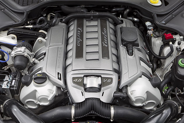 ... Porsche eine Leistungssteigerung des 4,8-Liter-V8 um 40 auf 540 PS