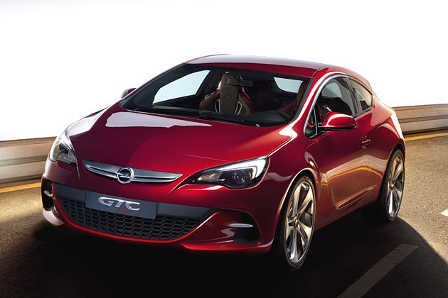 Opel zeigt auf dem Pariser Autosalon im Oktober die Studie GTC Paris. Es handelt sich um einen seriennahen Ausblick auf den kommenden Astra-Dreitrer