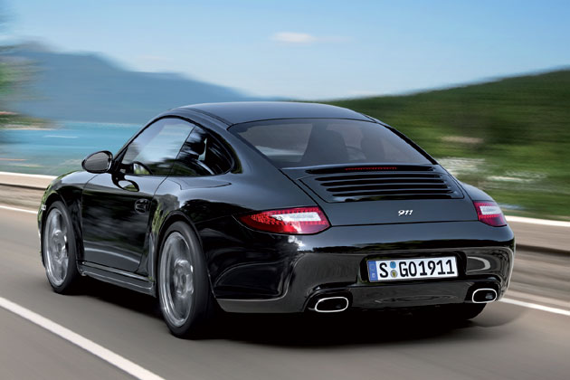 Der Porsche 911 ist eines der wenigen Autos, bei denen der Modellschriftzug extra kostet. Hier ist er ausnahmsweise serienmig