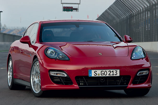 Porsche ergnzt das Panamera-Angebot um den besonders sportlichen Panamera GTS