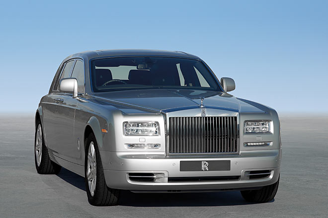Gut neun Jahre nach der Vorstellung des ersten neuzeitlichen Rolls-Royce hat die britische BMW-Tochter den Phantom berarbeitet