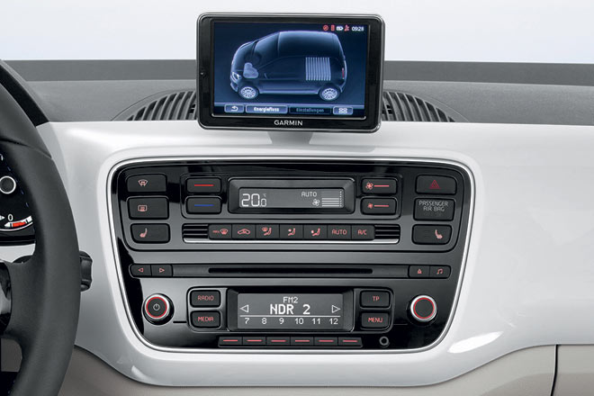 Erstmals zeigt VW eine Klimaautomatik mit Display im Up. Sie drfte optional mittelfristig fr alle Modelle angeboten werden