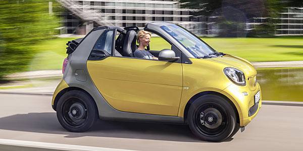 Smart Cabrio jetzt auch als Schalter