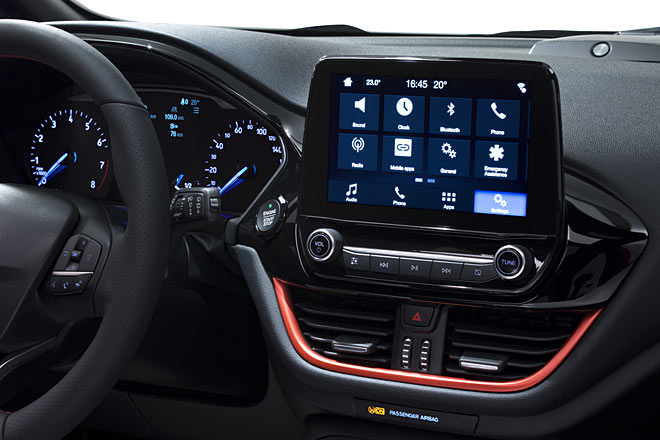 Der groe Monitor im Detail. Fords SYNC3 untersttzt Sprachbedienung, Apple CarPlay und Android Auto