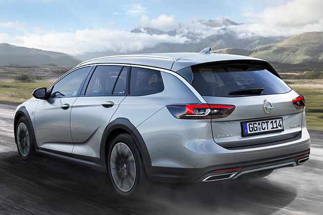 Die Kotflgel-Aufstze fallen durch ihre Ausbuchtung oben besonders auf