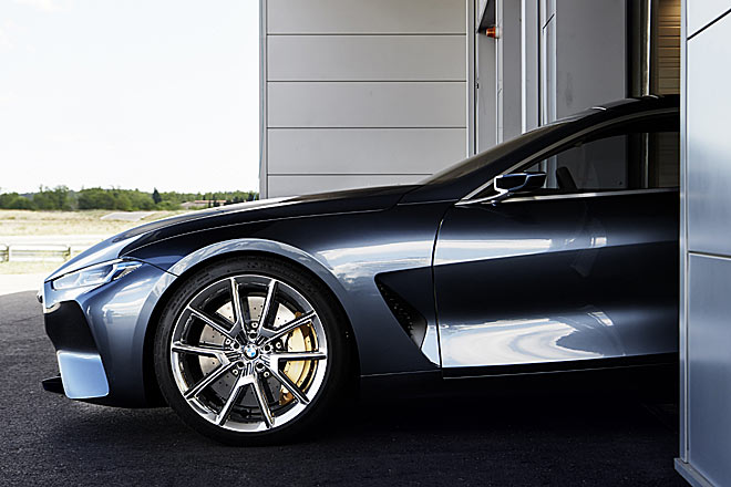 Gleich rollt der neue 8er-BMW heraus, mit dem BMW in der Luxusklasse wieder den Anschluss an Mercedes-Benz finden will