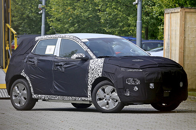 Das Lifestyle-SUV soll in elektrifizierter Form bereits im ersten Halbjahr 2018 auf den Markt kommen. Die Reichweite wird mit 380 Kilometern (Norm) angegeben