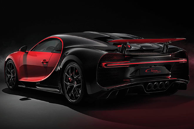 Optisch gibt sich der Sport an neuen Rdern und der Abgasblende mit runden Endrohren zu erkennen