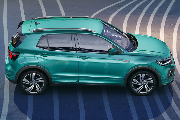 Das Auto wirkt vergleichsweise bullig, einigermaen unaufgeregt und zeitlos. Dass es aus der preissensiblen Kleinwagen-Ecke kommt, ist aber schon an der primitiven Antenne nicht zu bersehen