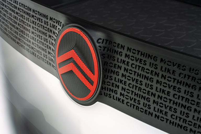 Dieses Bild zeigt womglich das Konzeptfahrzeug, auf dem das Signet erstmals in natura zu sehen sein soll. Oder auch etwas Anderes, der Autobauer mag sich nicht erklren