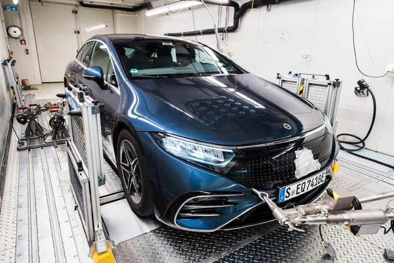 Verbrauchs- und Reichweiten-Sieger im Test wurde der Mercedes EQS