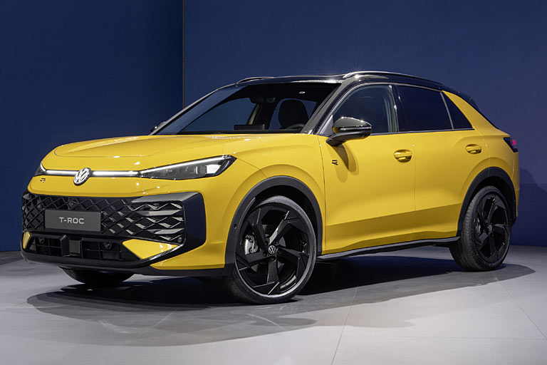 Weniger kompakt, grere berhnge: Der neue T-Roc ist zwlf Zentimeter lnger als der alte, der Radstand wchst aber nur um drei Zentimeter
