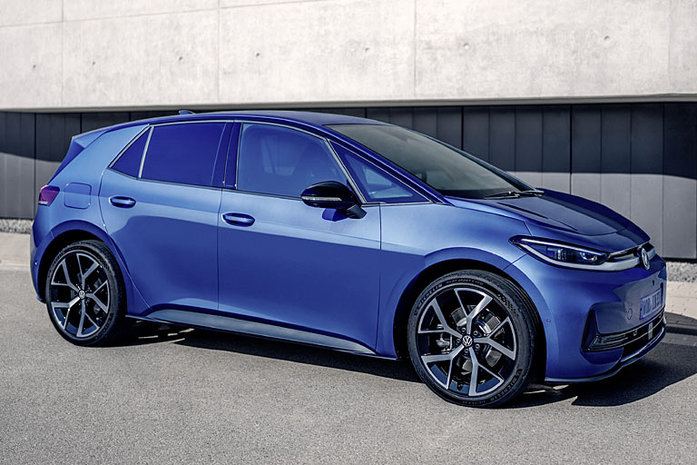 Gestatten, VW ID.3 Neo. Mit der zweiten großen Modellpflege inklusive Namenszusatz soll VWs erster ID-Stromer die (vermutlich vier) Jahre bis zum Golf IX überbrücken