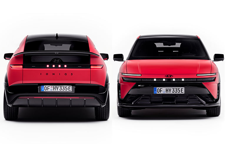 Vier leuchtende Quadrate vorne und hinten sollen an den Morsecode für H wie Hyundai erinnern, womit der Ioniq 3 möglicherweise auch Tagfahrlicht hinten bekommt. Der Modellschriftzug verzichtet auf das sonst verwendete Leerzeichen zwischen Ioniq und 3