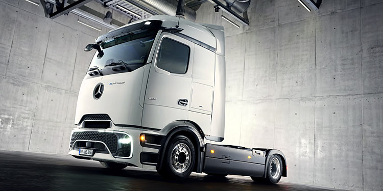 Elektro-Actros kommt als Lowliner
