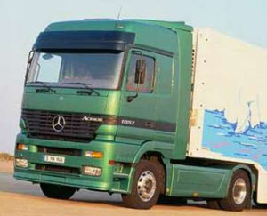 Bleibt weiterhin dem europischen Markt vorbehalten: Der grte Mercedes-Lkw Actros, hier in der MegaSpace-Version