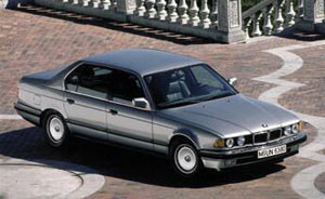 Bestimmt vereinzelt auch in der Online-Brse zu finden und mutmalich ein Schnppchen: BMW 750iL von 1987
