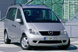 Ab Ende 2001 erhltlich: Mercedes Vaneo auf A-Klasse-Basis | Bild: DaimlerChrysler AG