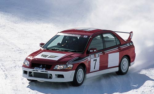 Schnell auch im Schnee: Dank Allradantrieb keine Traktionsprobleme