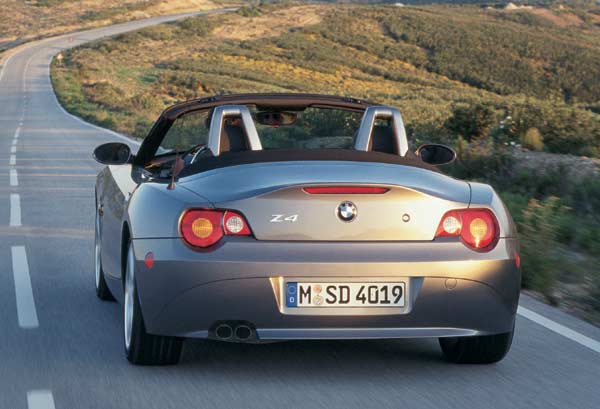 Auch die Heckansicht des Z4 hat mit dem Vorgnger nichts gemein