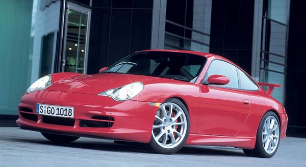 Den 911 GT3 gibt's natrlich nicht nur in gelber Lackierung – demnchst beim Hndler...