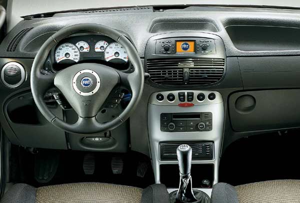 Blick ins Punto-Interieur (hier: Punto 