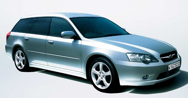 Gerade, gestreckt und ohne Spielereien: Sch�ne Seitenlinie beim Kombi