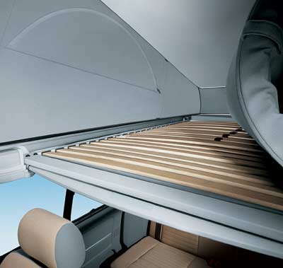 Blick ins California-Obergeschoss. Dach Dach ffnet elektrohydraulisch auf Knopfdruck