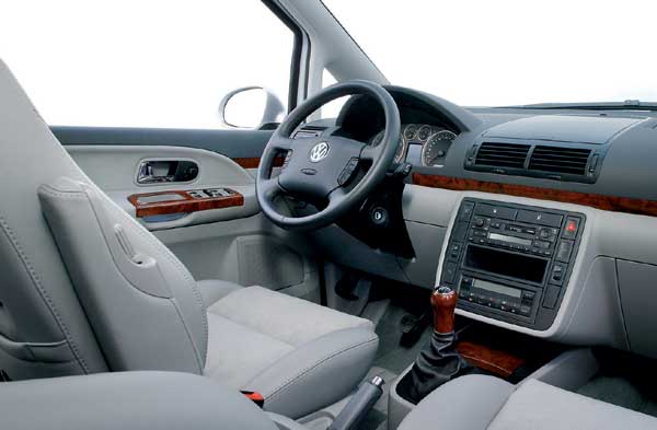 Blick ins Sharan-Cockpit