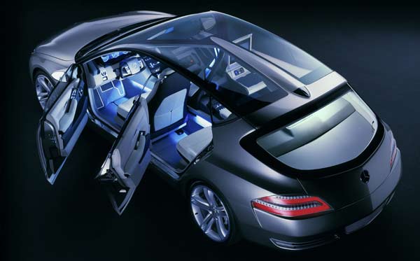 Eine zentral angeordnete St�tze ersetzt die B-S�ule