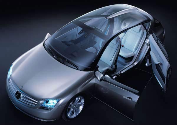 Ausblick auf die �bern�chste S-Klasse oder gar Ann�herung an das Thema B-Klasse? Mercedes-Studie F 500 Mind