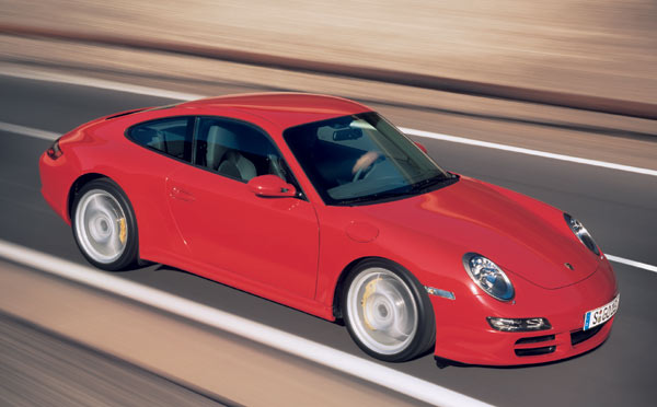 Die Auenspiegel tragen jetzt eine Doppelarm-Optik