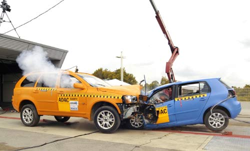 Auch der Volvo XC90 ist zu brachial fr einen »fairen« Crash