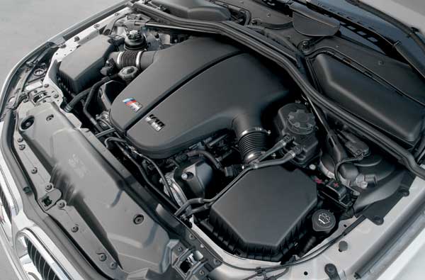 Das Herzstück: BMW verbaut jetzt zehn Zylinder mit 507 PS und jeder Menge High-Tech