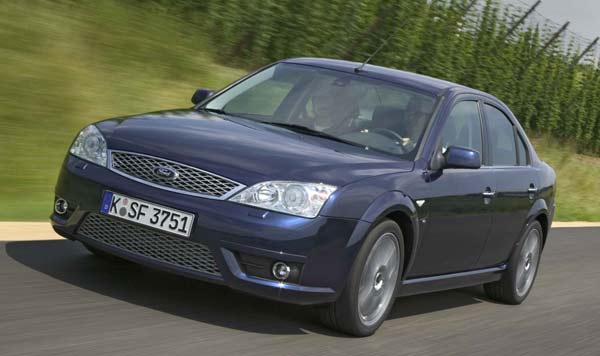 Neben dem Diesel gibt es auch eine neue Variante des V6-Benziners, &raquo;