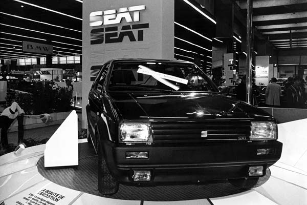 Auf dem Pariser Autosalon 1984 debtierte mit dem Ibiza das erste ernstzunehmende Seat-Modell