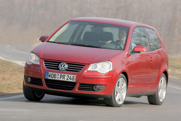 Wer mit drei Tren, 55 PS und Basisausstattung zufrieden ist, bekommt den Polo schon fr 11.250 Euro