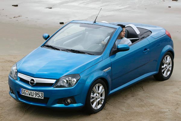 ... und der noch recht neue Opel Tigra TwinTop