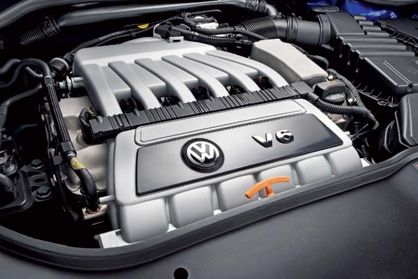 Herzstck: Der 3,2 Liter-V6 leistet 250 PS und treibt beide Achsen an