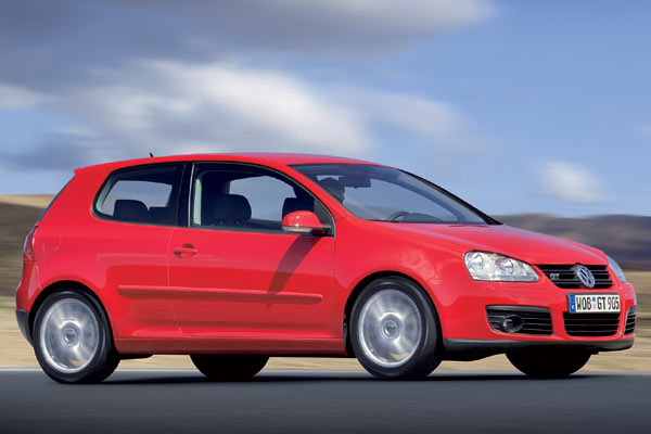 Die Seitenlinie bleibt unverndert. Der GT wird auch als Fnftrer zu haben sein