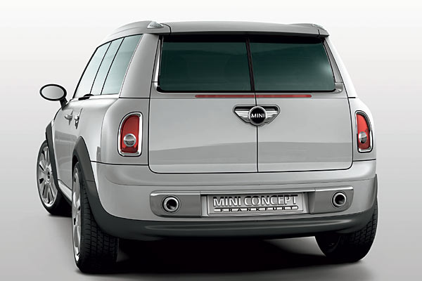 �ber eine m�gliche Serienumsetzung h�lt sich BMW noch bedeckt