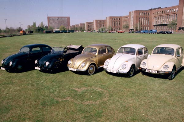 Kfer-Modelle aus unterschiedlichen Jahrzehnten